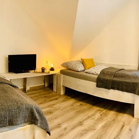 Holin U Prachovskych Skal Appart hôtel Jičín