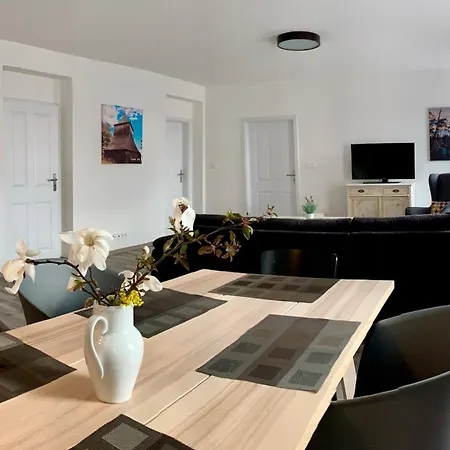 Aparthotel Holin U Prachovskych Skal 4*