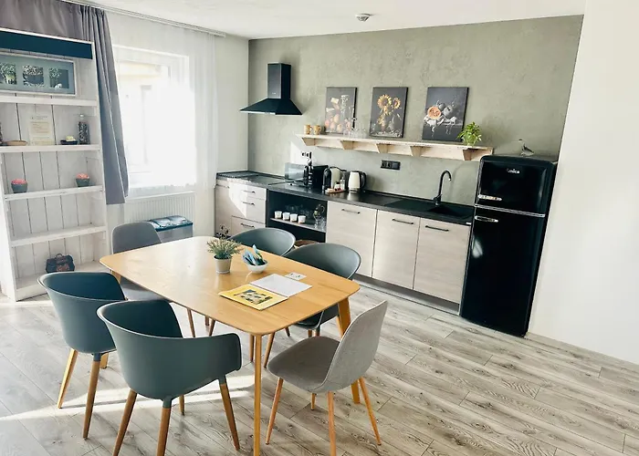 Aparthotel Holin U Prachovskych Skal Jičín