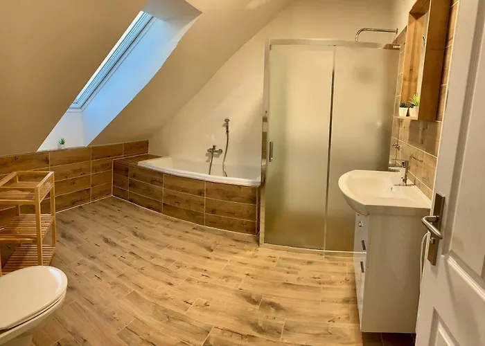 Holin U Prachovskych Skal 4* Jičín