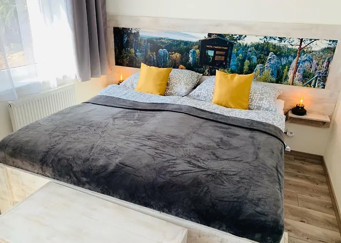Holin U Prachovskych Skal Aparthotel 4*