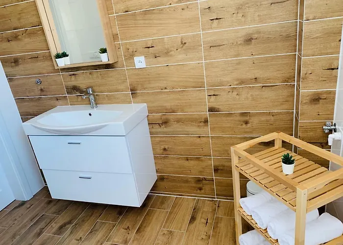 Holin U Prachovskych Skal Aparthotel