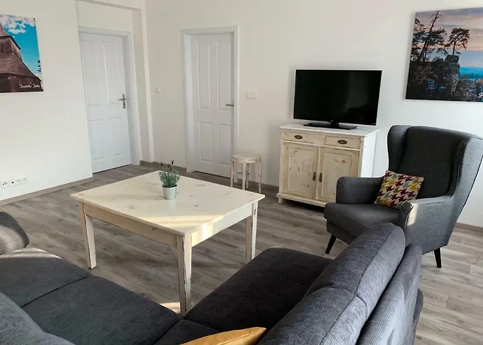 Holin U Prachovskych Skal Aparthotel